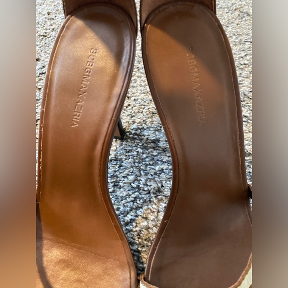 BCBG MAX AZRIA Heel - Picture 2 of 6